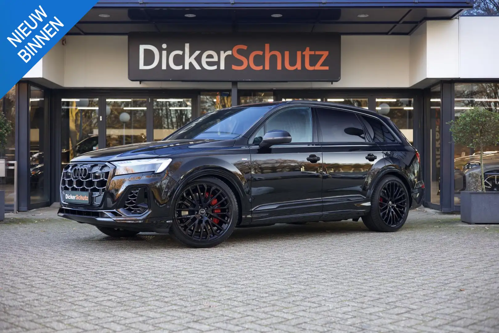 Audi Q7 60 TFSIe Competition | Vierwielbesturing | Pano | Zwart - 1