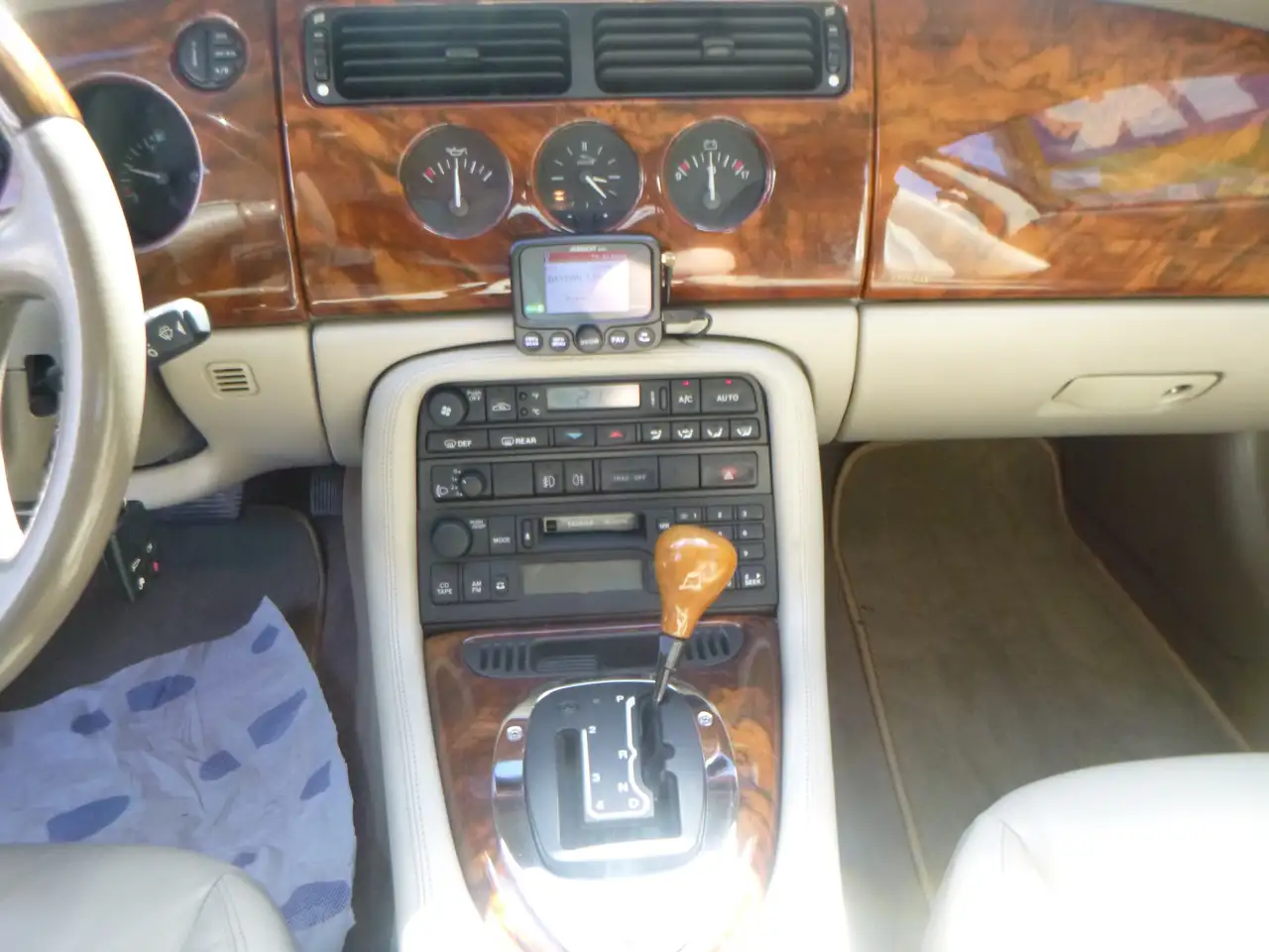 Jaguar XK8 Coupe, foto 5