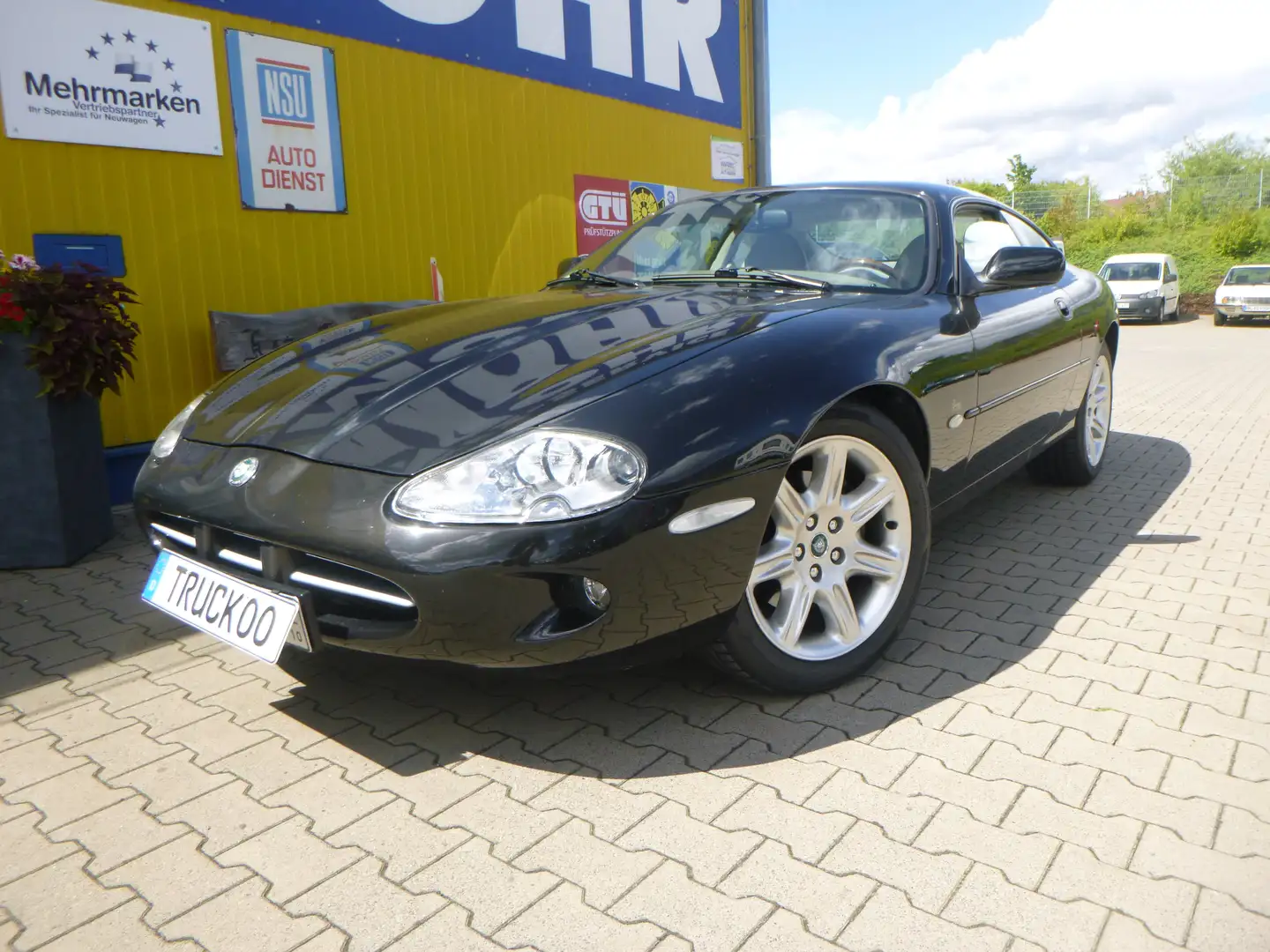 Jaguar XK8 Coupe Zwart - 1