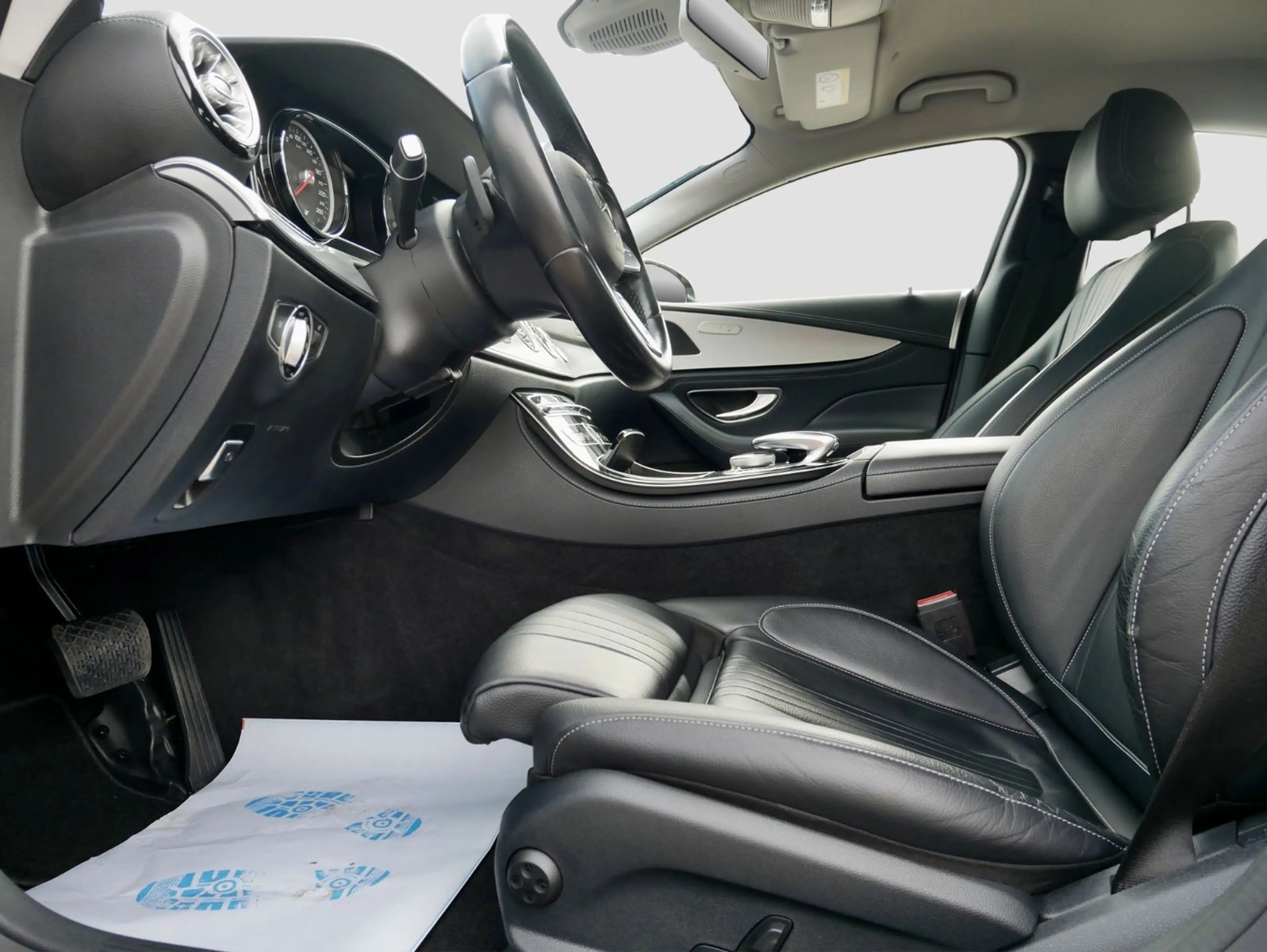 Mercedes-Benz CLS 450 4Matic+S-HEFT MB+Multibeam LED — photo 14