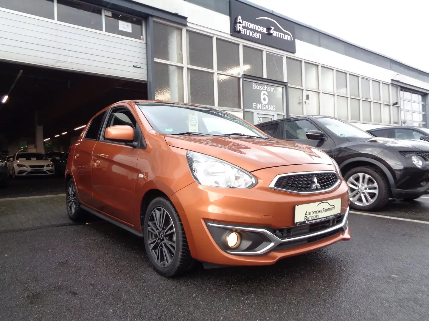 Mitsubishi Space Star 1.2 Diamant Edition+ 1.HD*NAVI*ALU* Orange - 1