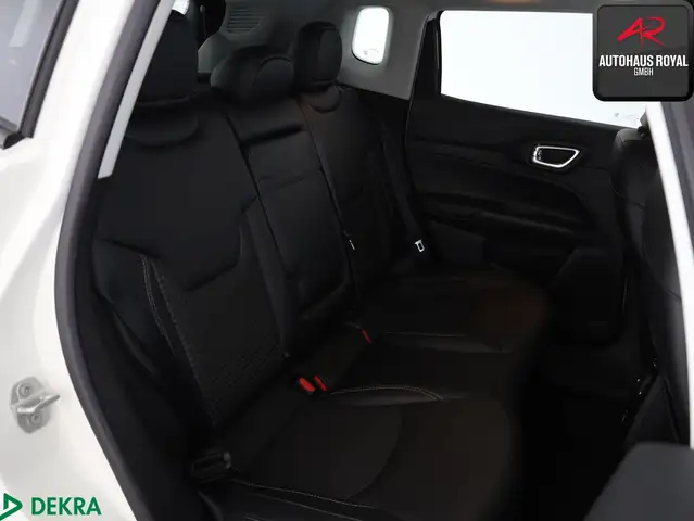 Jeep Compass view 13