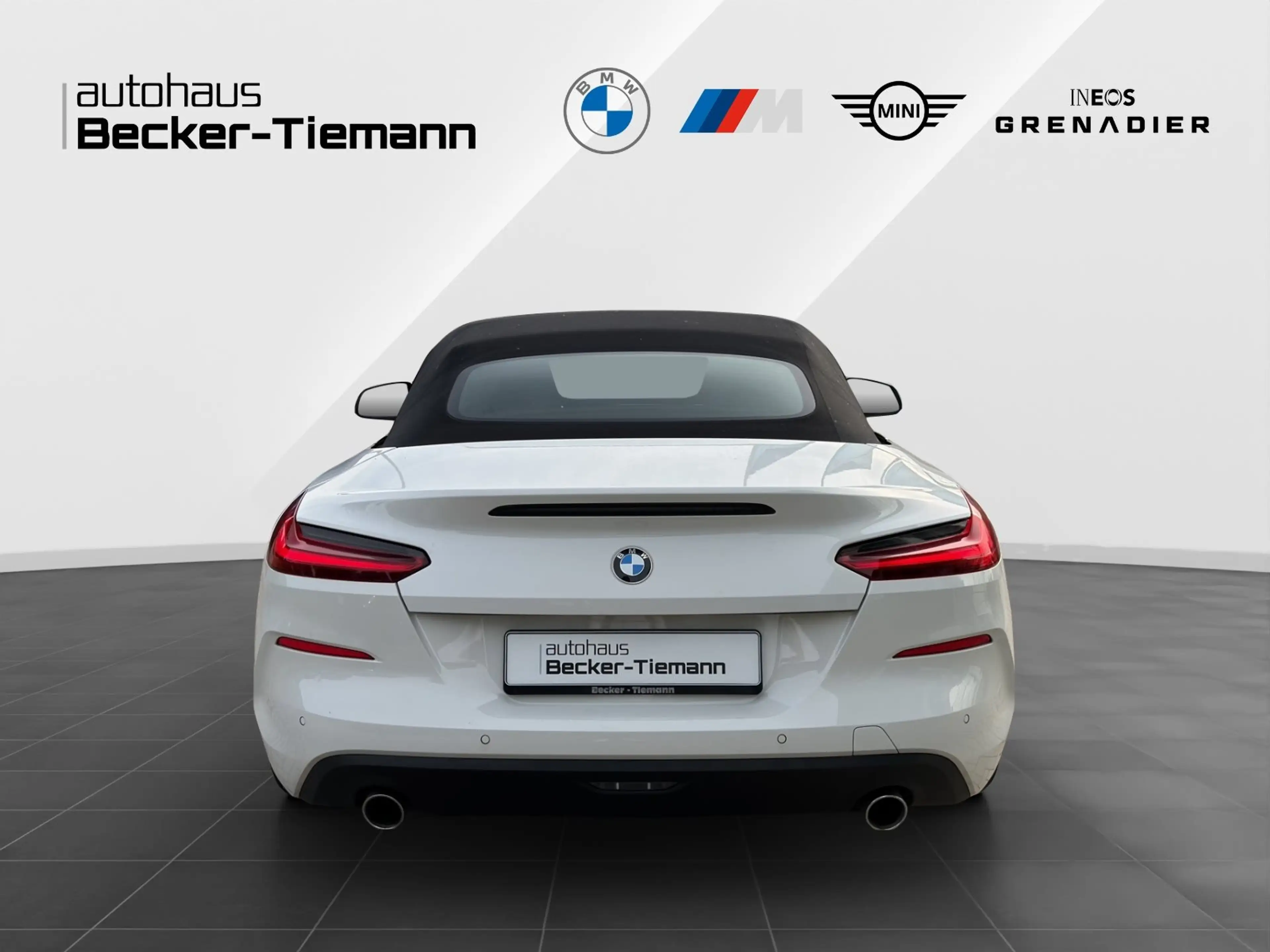 BMW Z4 sDrive20i 18" / HiFi / ACC / DAB / Ambiente / CarP — photo 5