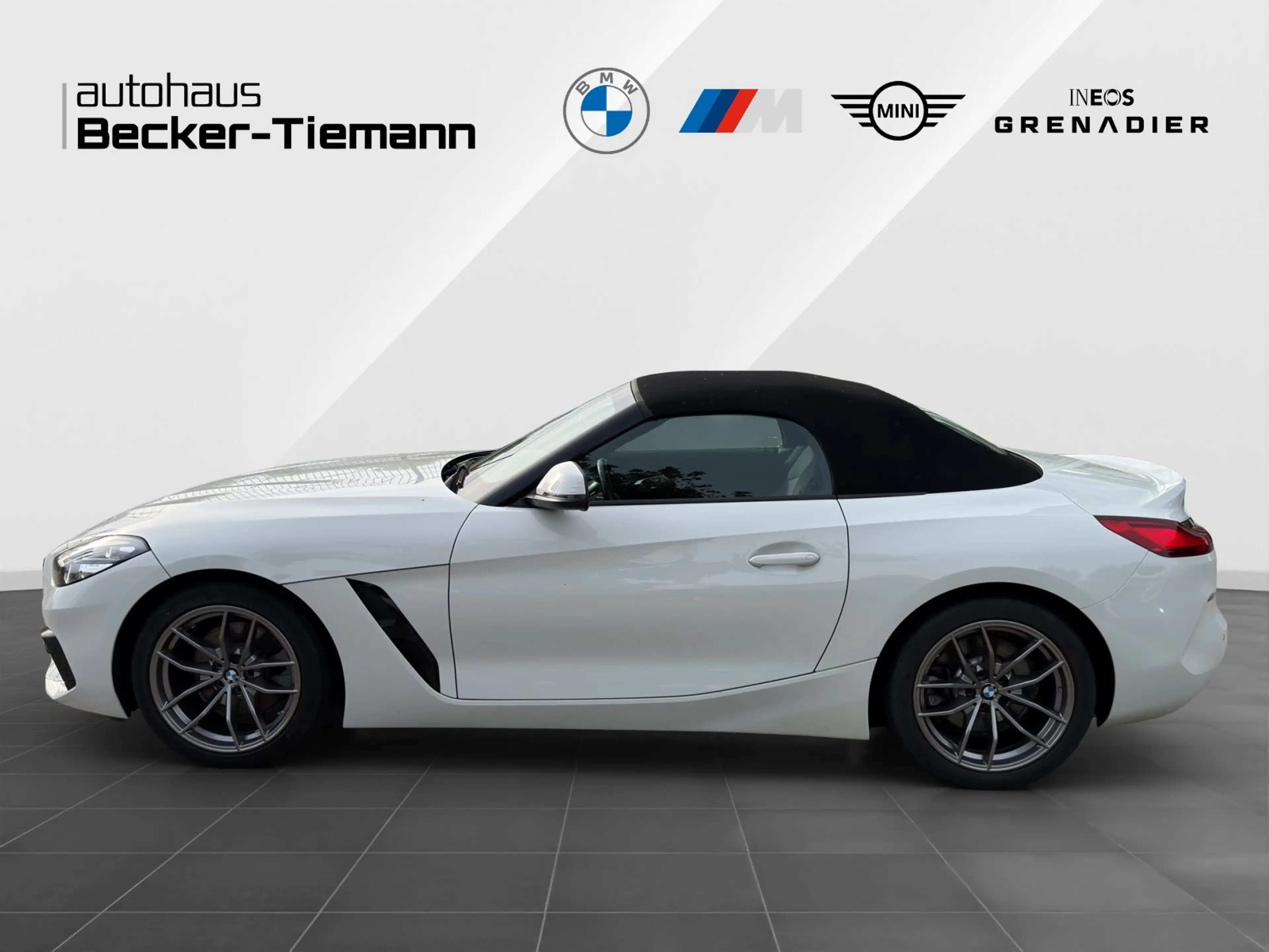 BMW Z4 sDrive20i 18" / HiFi / ACC / DAB / Ambiente / CarP — photo 3