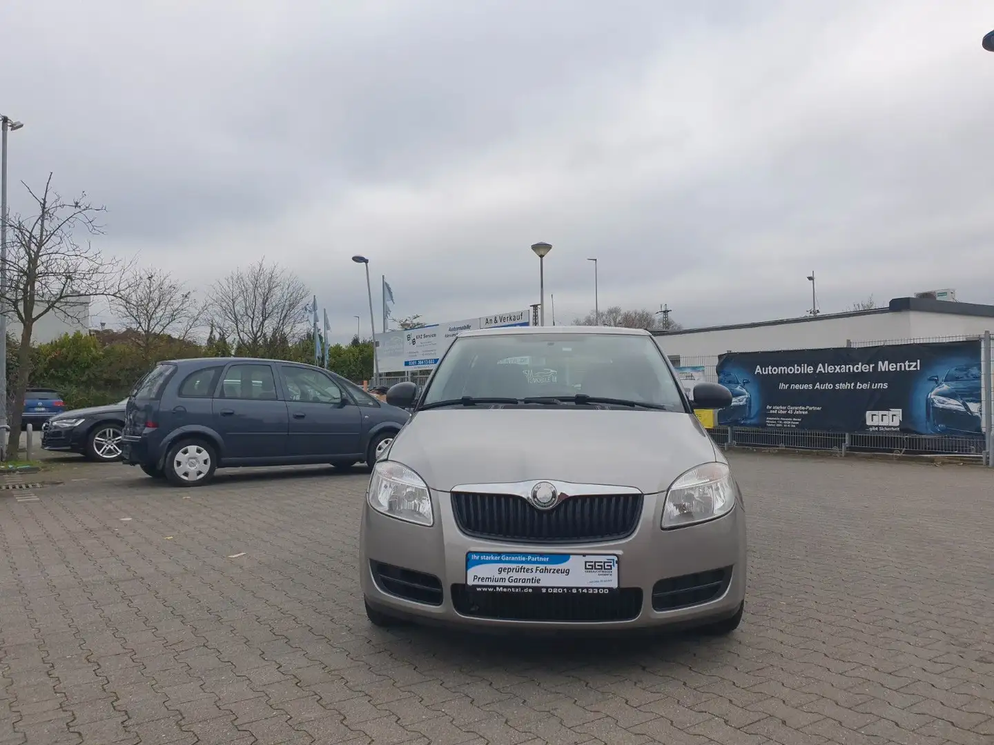 Skoda Fabia 1.2l GARANTIE KLIMAANLAGE TÜV NEU Beige - 2