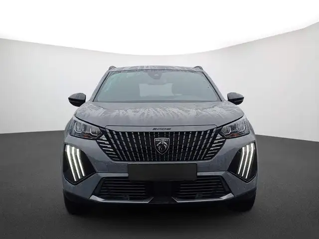 Peugeot 2008 view 2