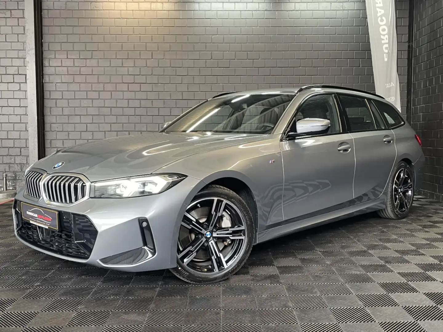BMW 330 330iA xDrive M-Sport Touring 245CV*Hayon*ACC*Siège Gris - 1