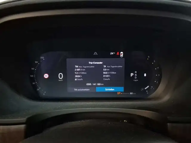 Volvo V90 view 11