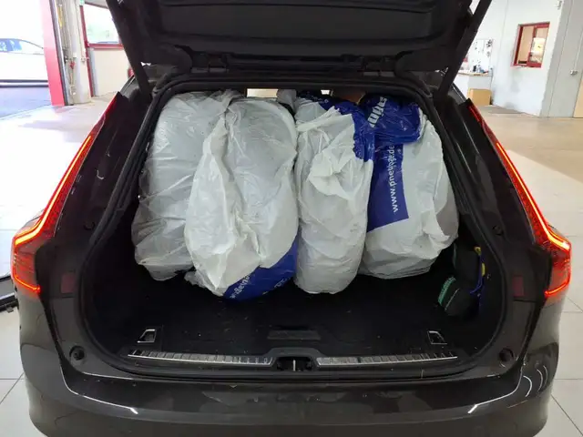 Volvo V90 view 15