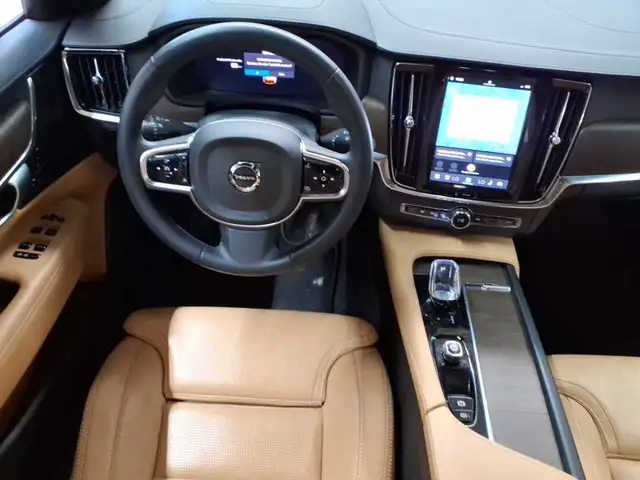 Volvo V90 view 10