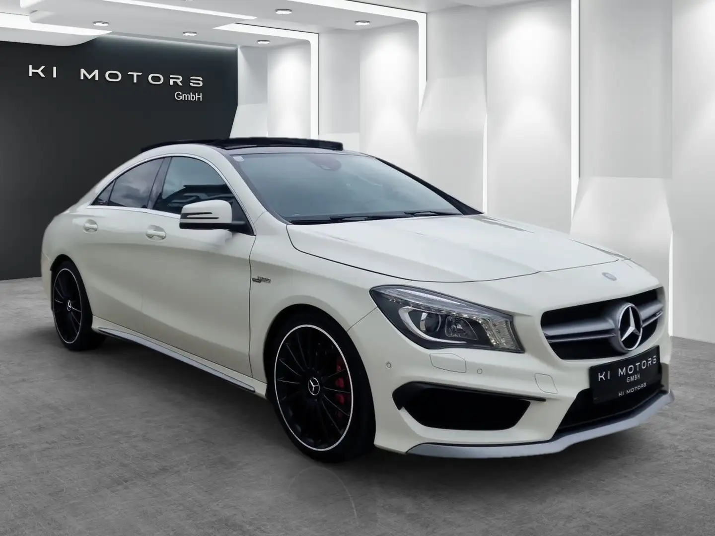 Mercedes-Benz CLA 45 AMG CLA 45 AMG 4Matic Білий - 2