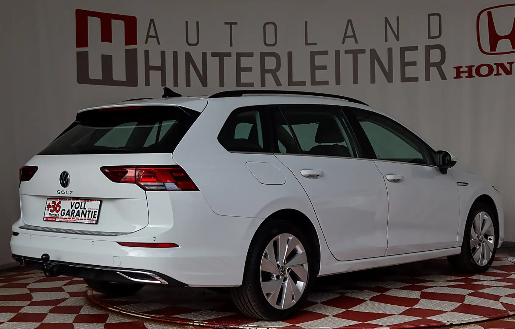 Volkswagen Golf 2,0 TDI Style MASSAGE KAMERA AHV WINTERPAKET Weiß - 2