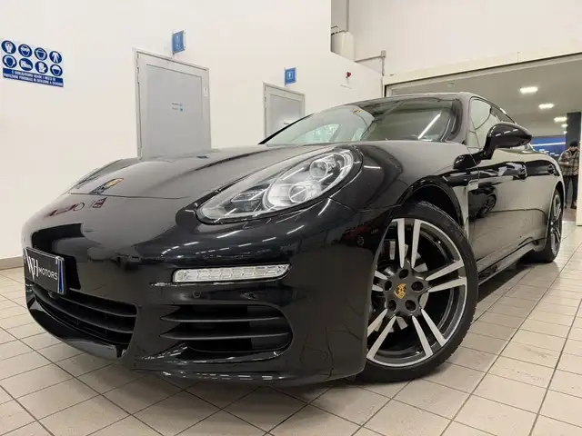 Porsche Panamera 3.0 Diesel // SERVICE PORSCHE//