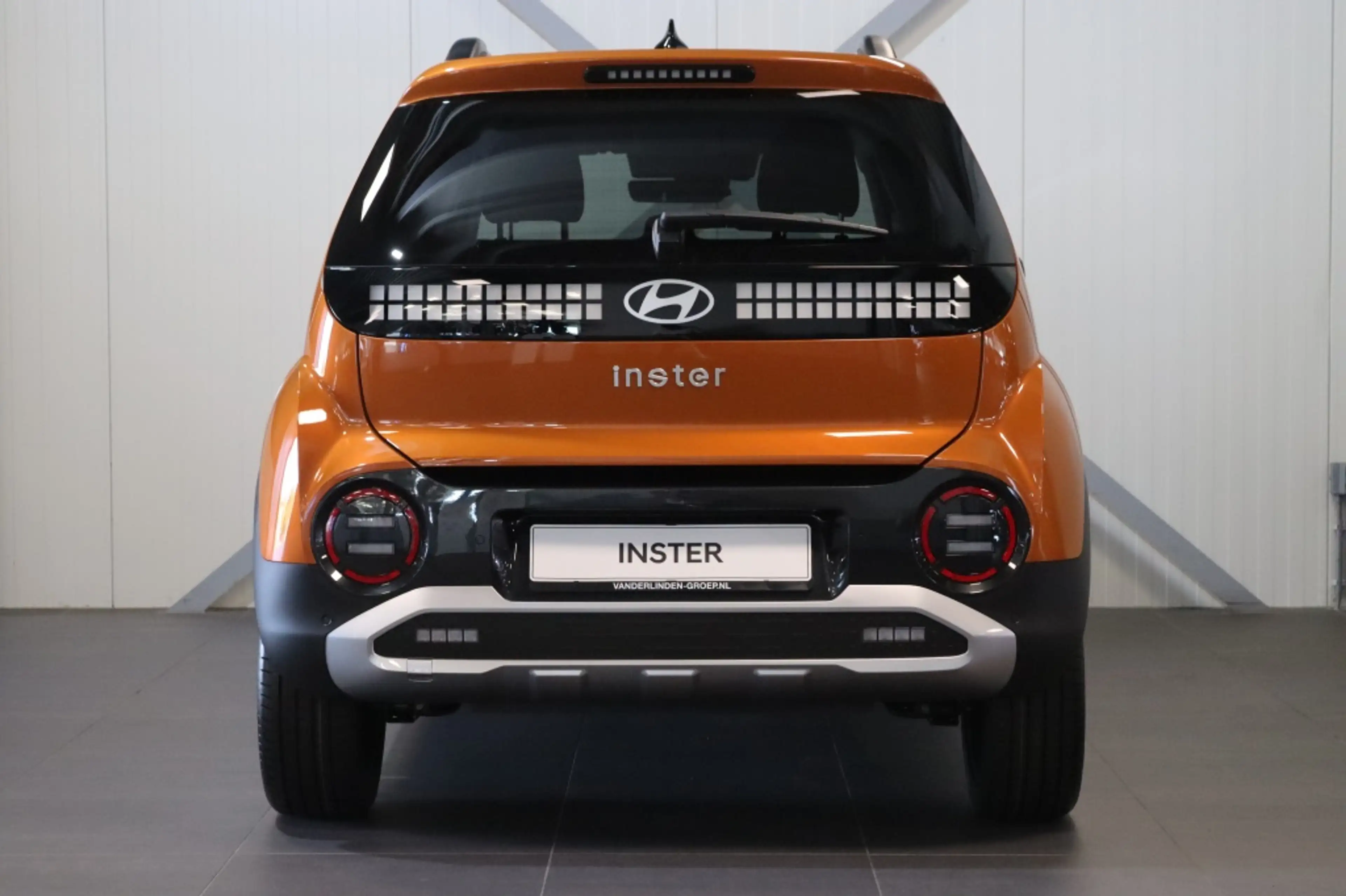 Hyundai Inster Evolve 49 kWh | WINTERPACK | TECHPACK |DIRECT LEVE — photo 4
