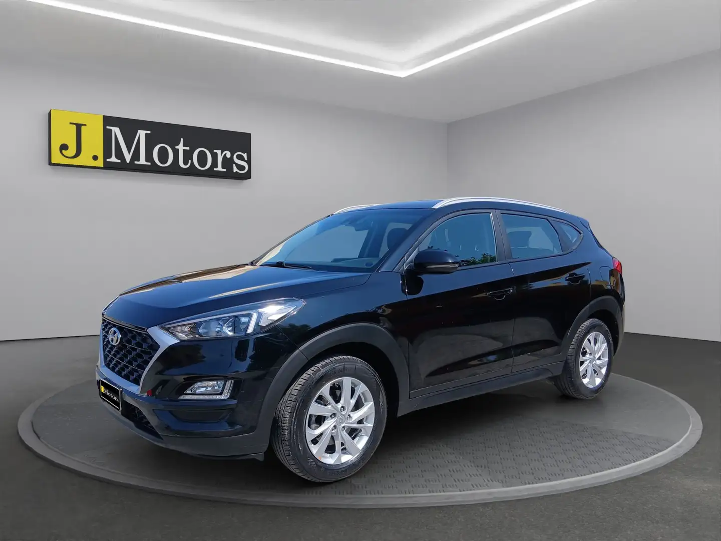 Hyundai TUCSON 1.6 CRDI Xtech 2wd 115cv Telecamera CarPlay Nero - 1