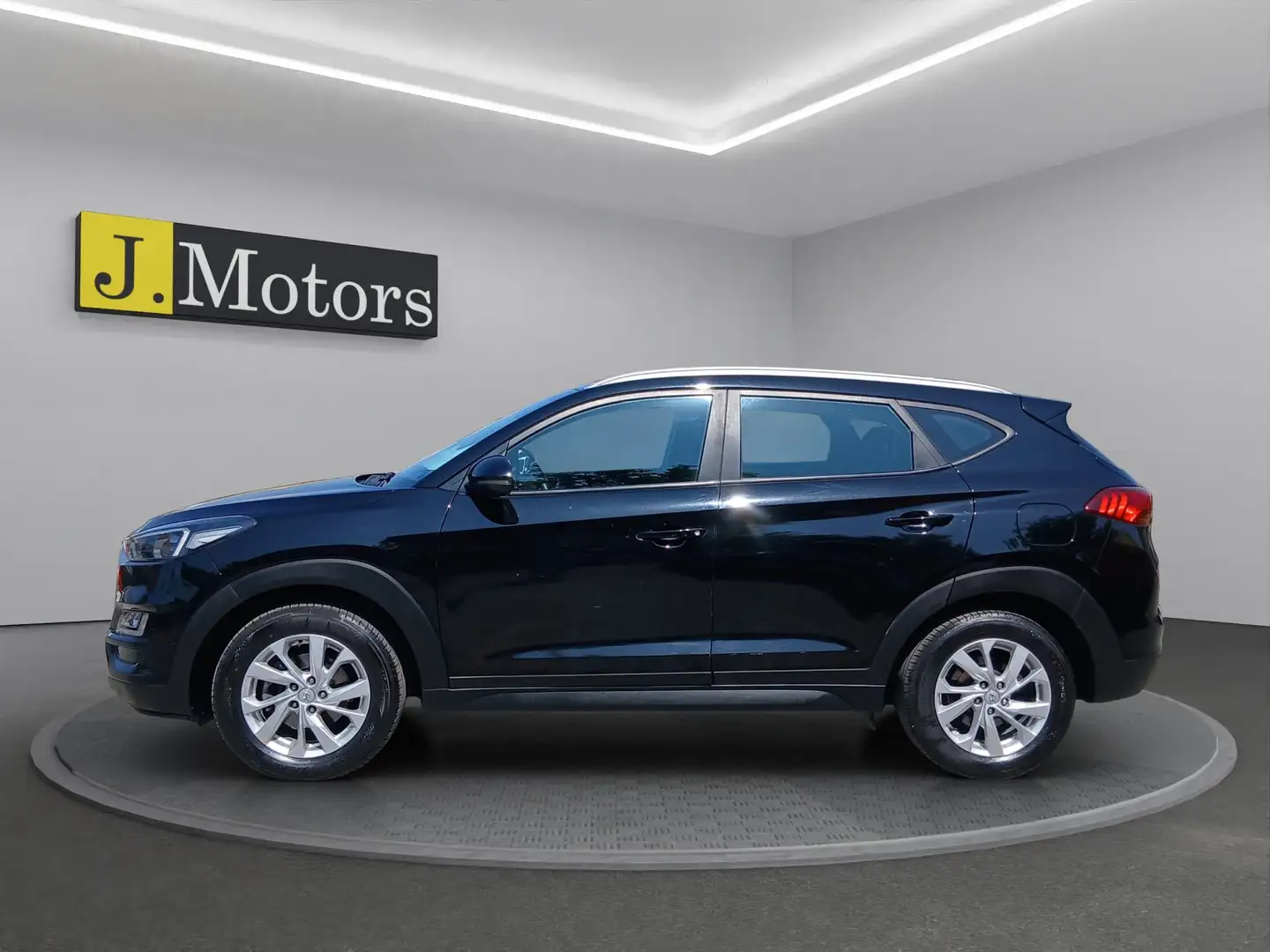 Hyundai TUCSON 1.6 CRDI Xtech 2wd 115cv Telecamera CarPlay Nero - 2
