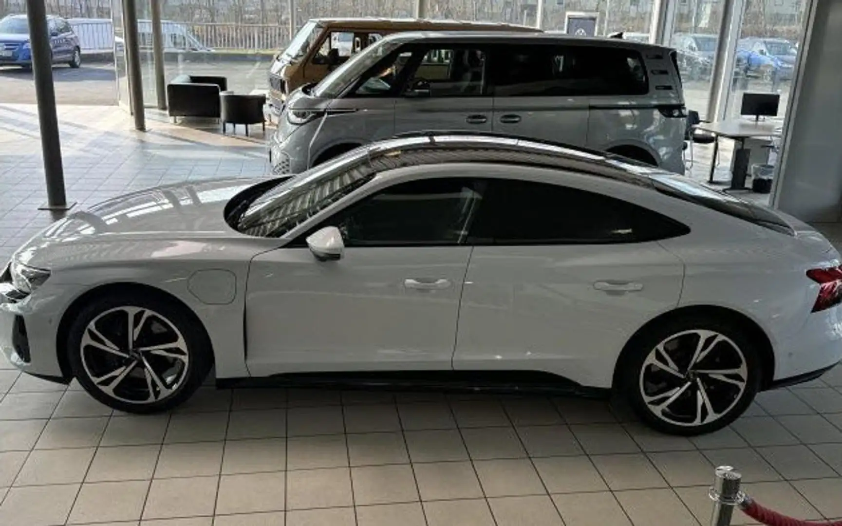 Audi e-tron GT 60 quattro Gris - 2