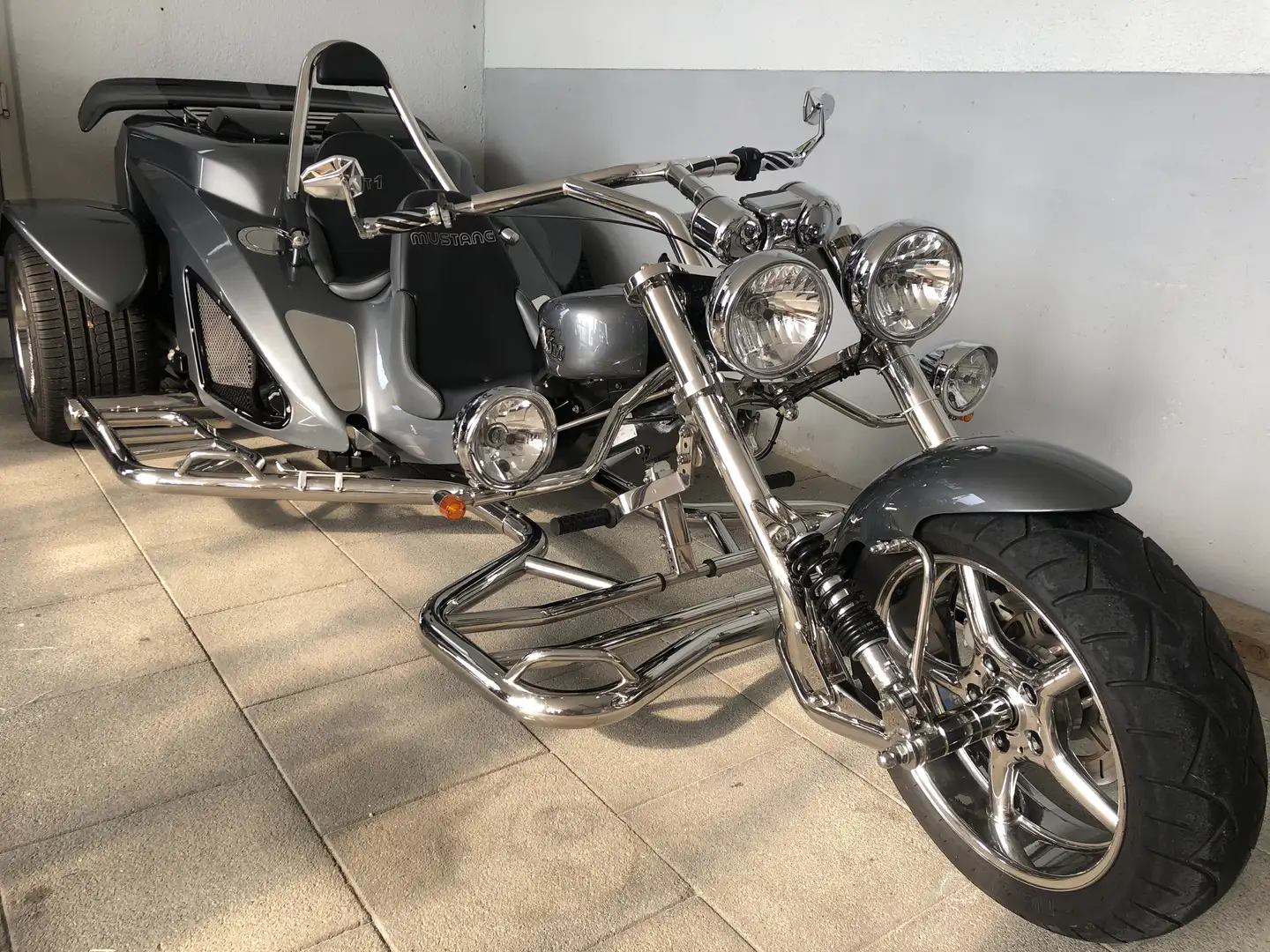 Boom Trike Mustang ST1 Thunderbird - 1