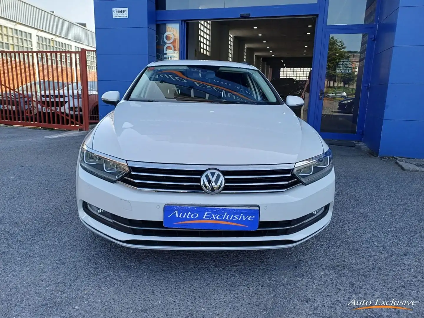 Volkswagen Passat Variant 2.0TDI BMT Advance 4M 110kW Blanco - 2