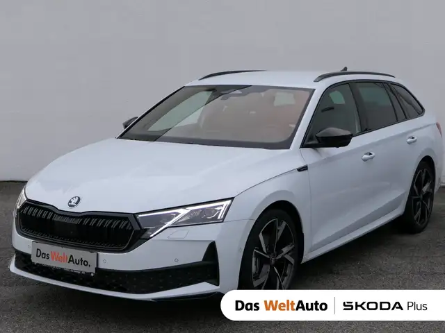 Skoda Octavia main image