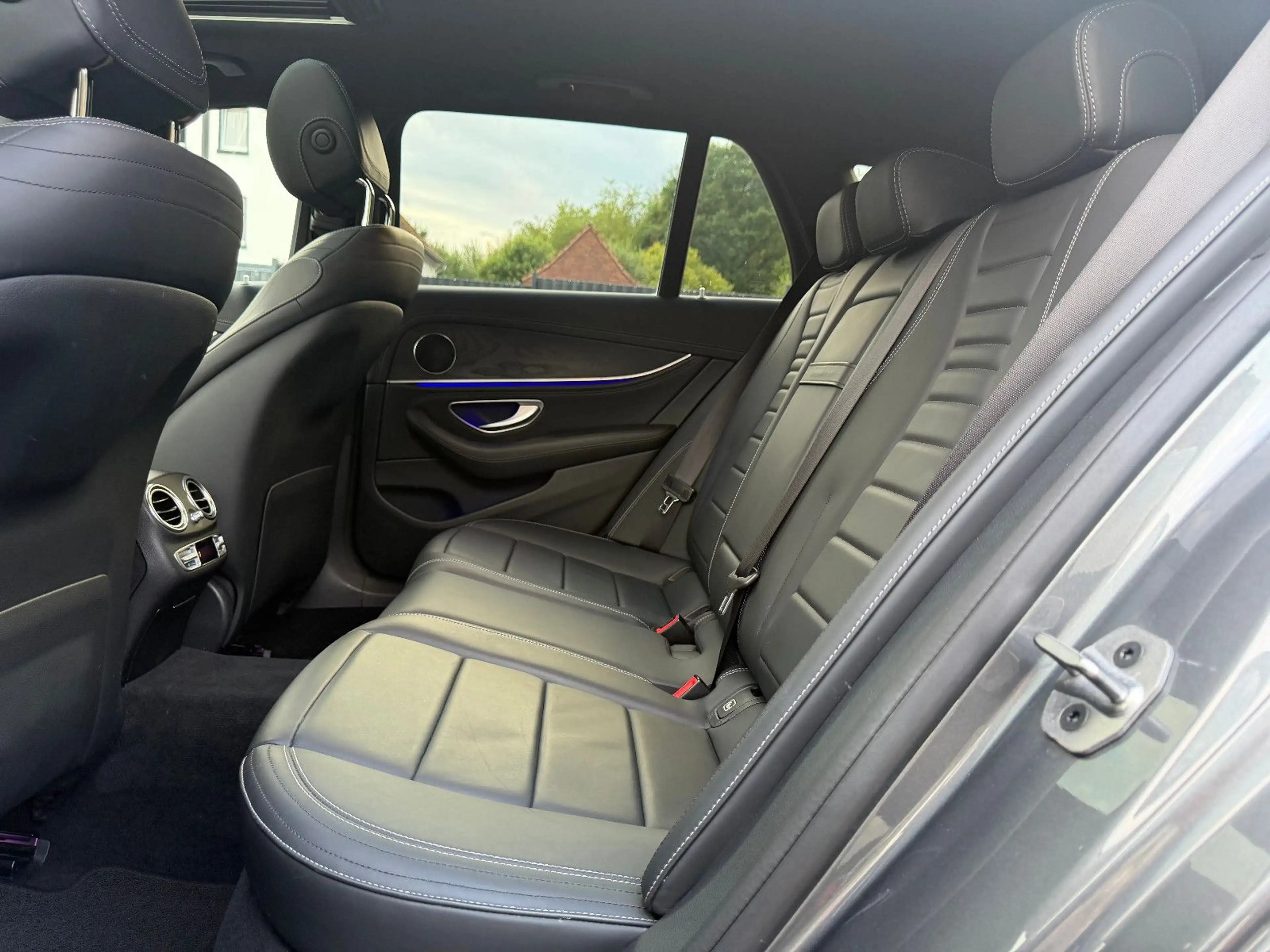 Mercedes-Benz E 450 4Matic AMG.Line AHK/KAMERA/LED — photo 13