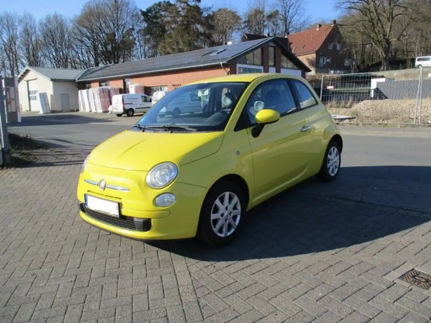 Fiat 500 1.2 Dualogic Lounge Geel - 1
