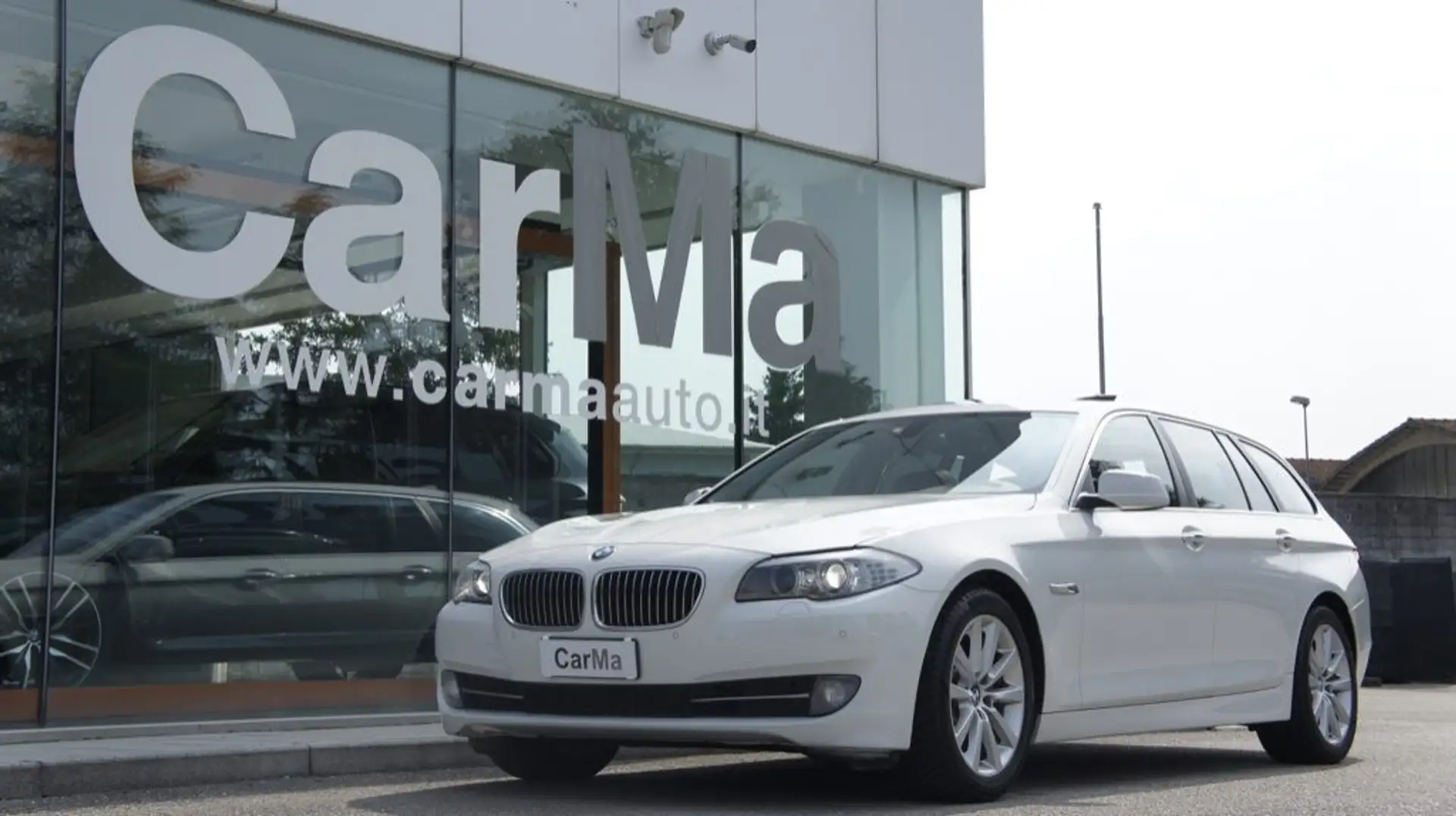 BMW 520 d Touring Futura Blanc - 1