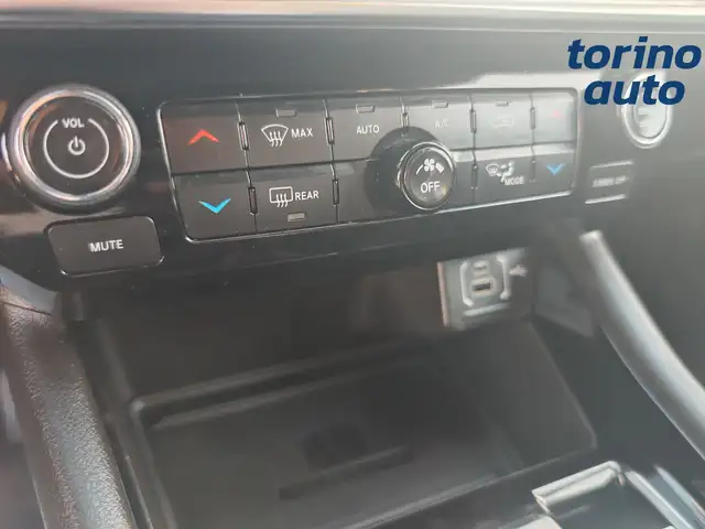 Jeep Compass view 15