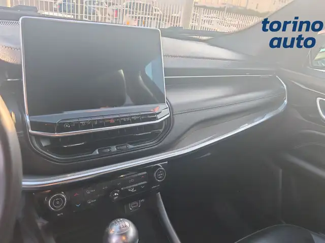 Jeep Compass view 11
