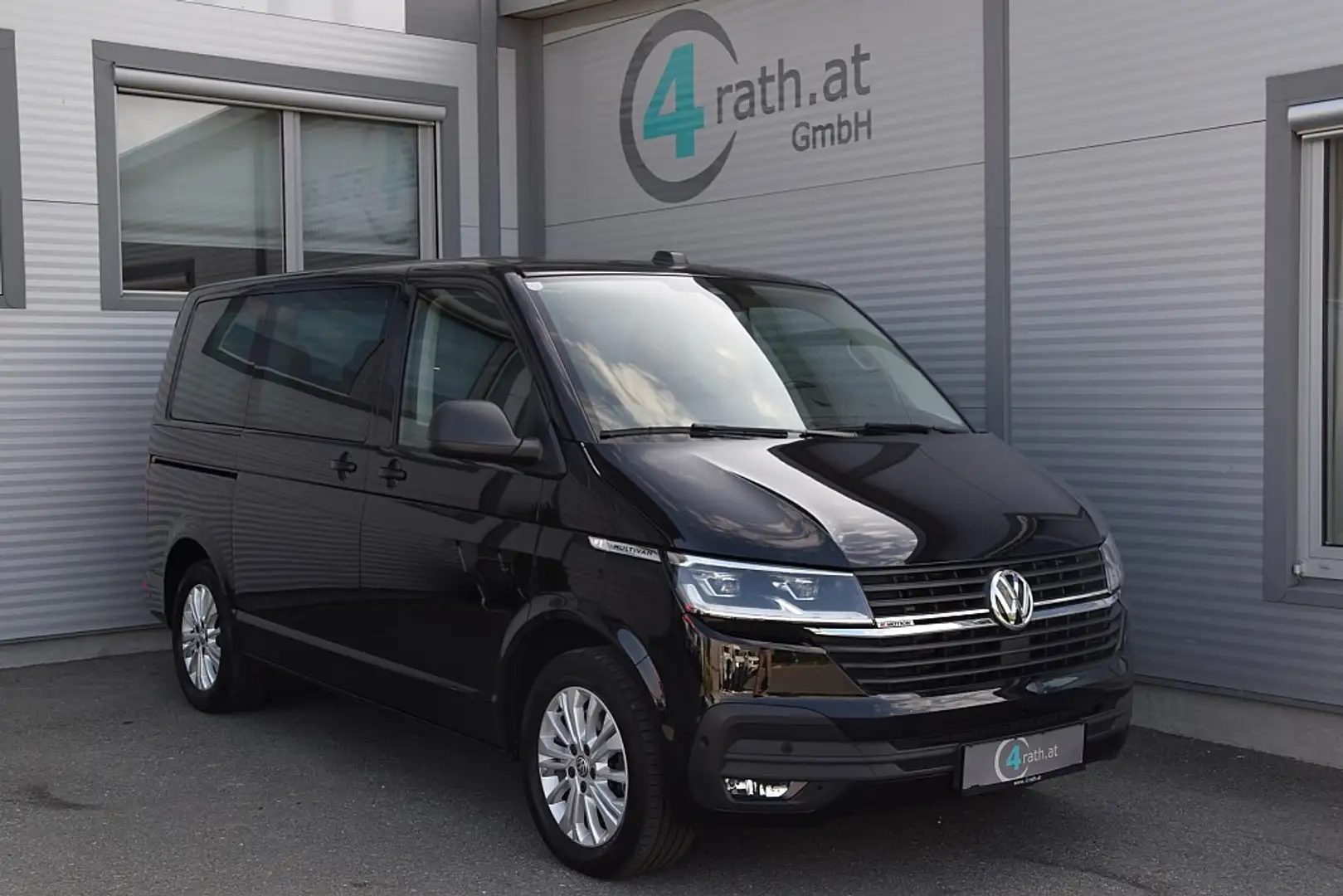 Volkswagen T6.1 Multivan 2,0 TDI 4Motion DSG / NETTO: 41.567 € Negro - 1
