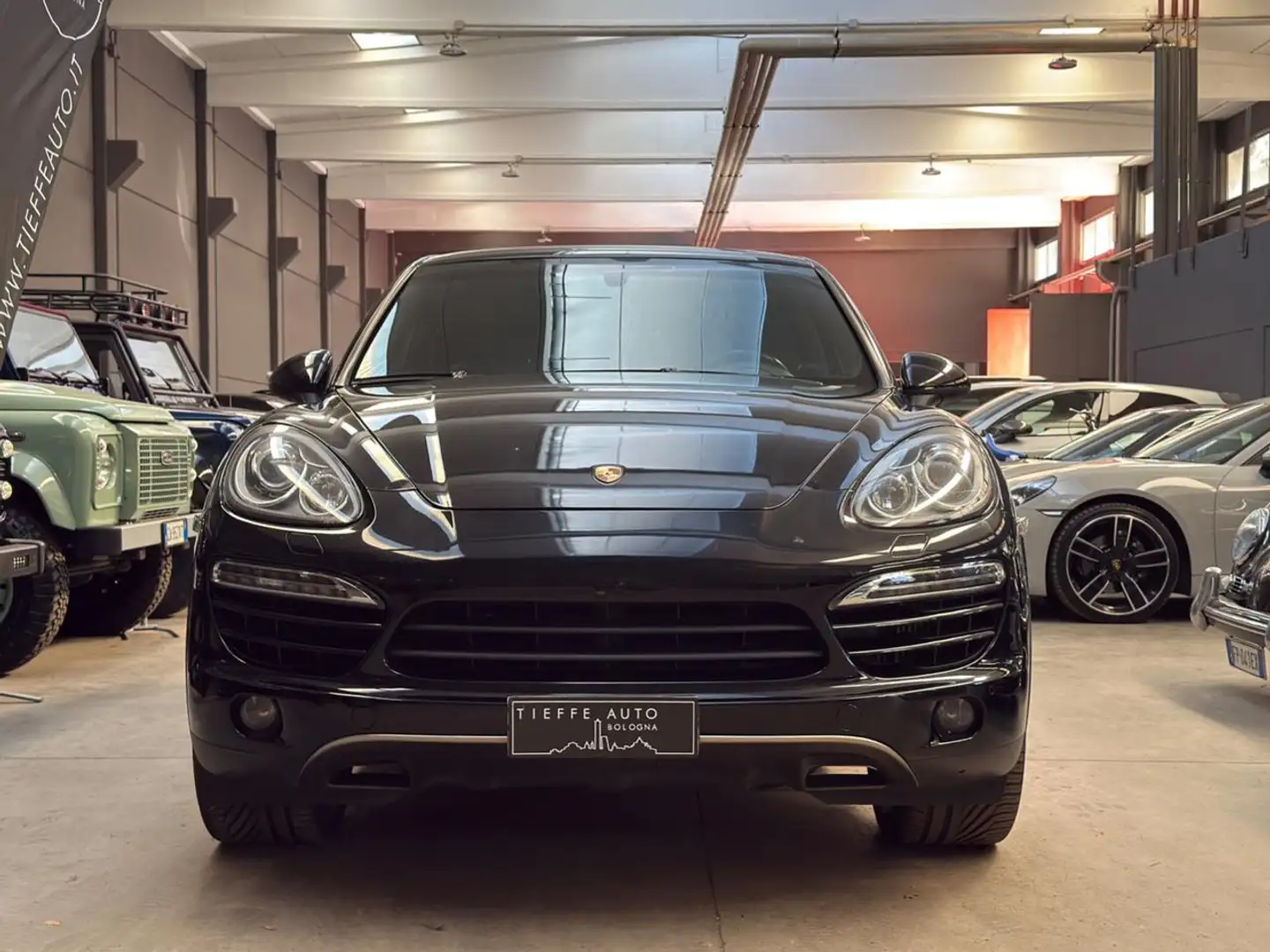 Porsche Cayenne 3.0 Diesel Black - 2