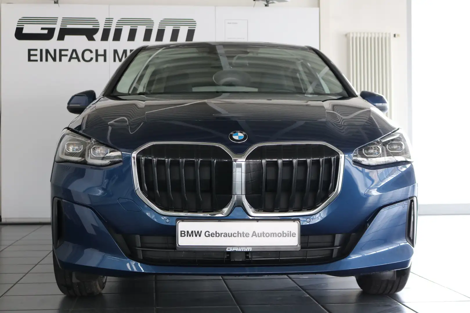 BMW 220 i Active Tourer Leder, el.Sitzverst, AHK,Premium-P Blau - 2