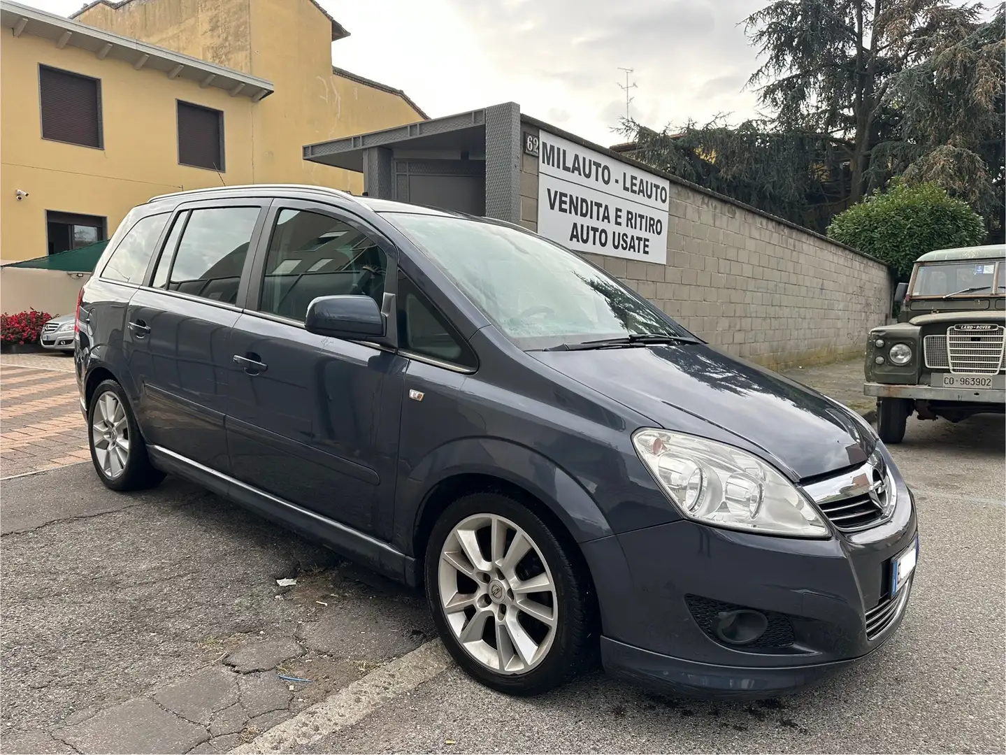 Opel Zafira 1.6 Cosmo 115cv - 7 posti - 2