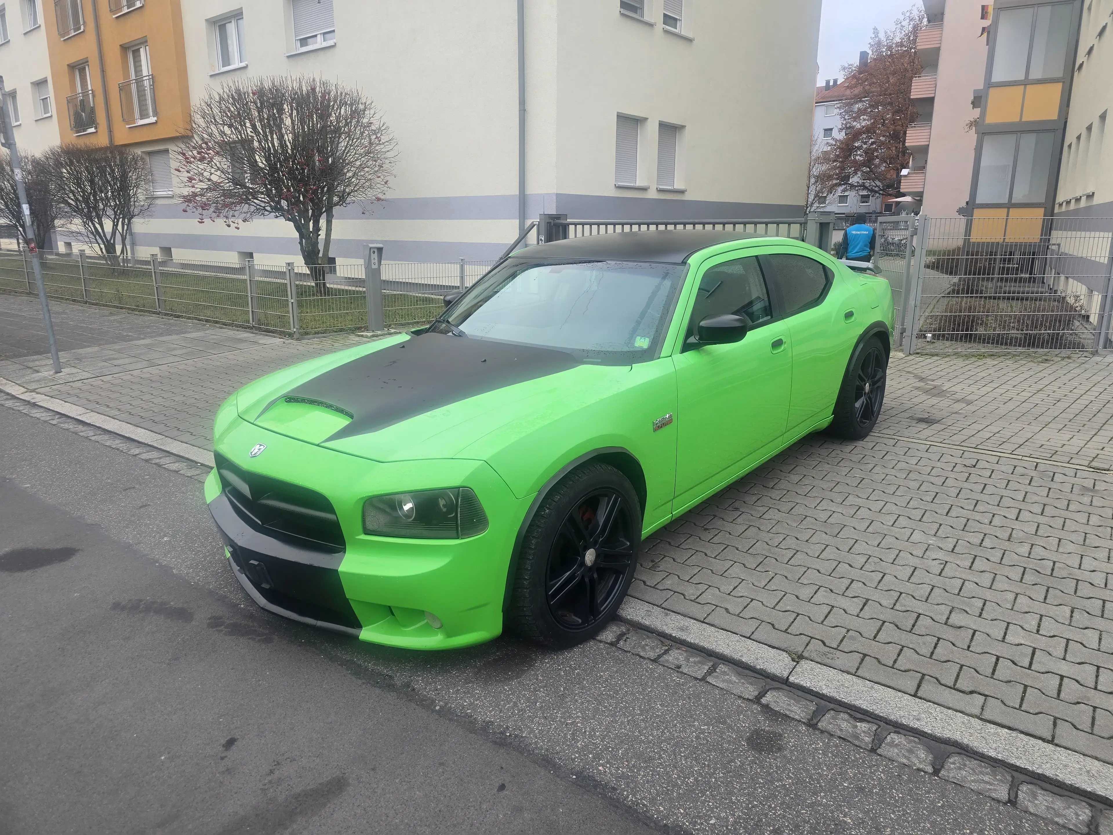 Dodge Charger 5,7 Hemi — photo 3