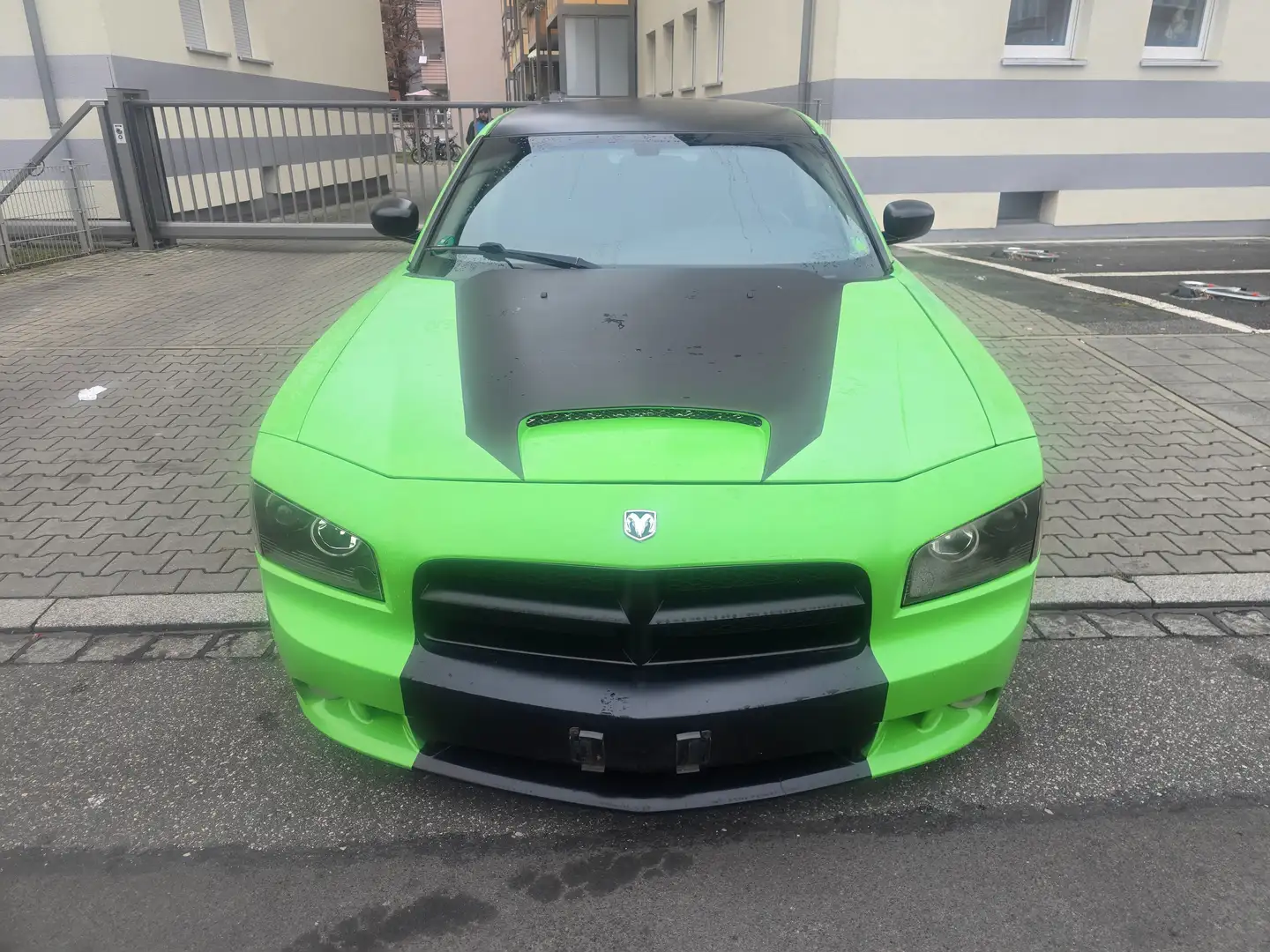 Dodge Charger 5,7 Hemi Vert - 2