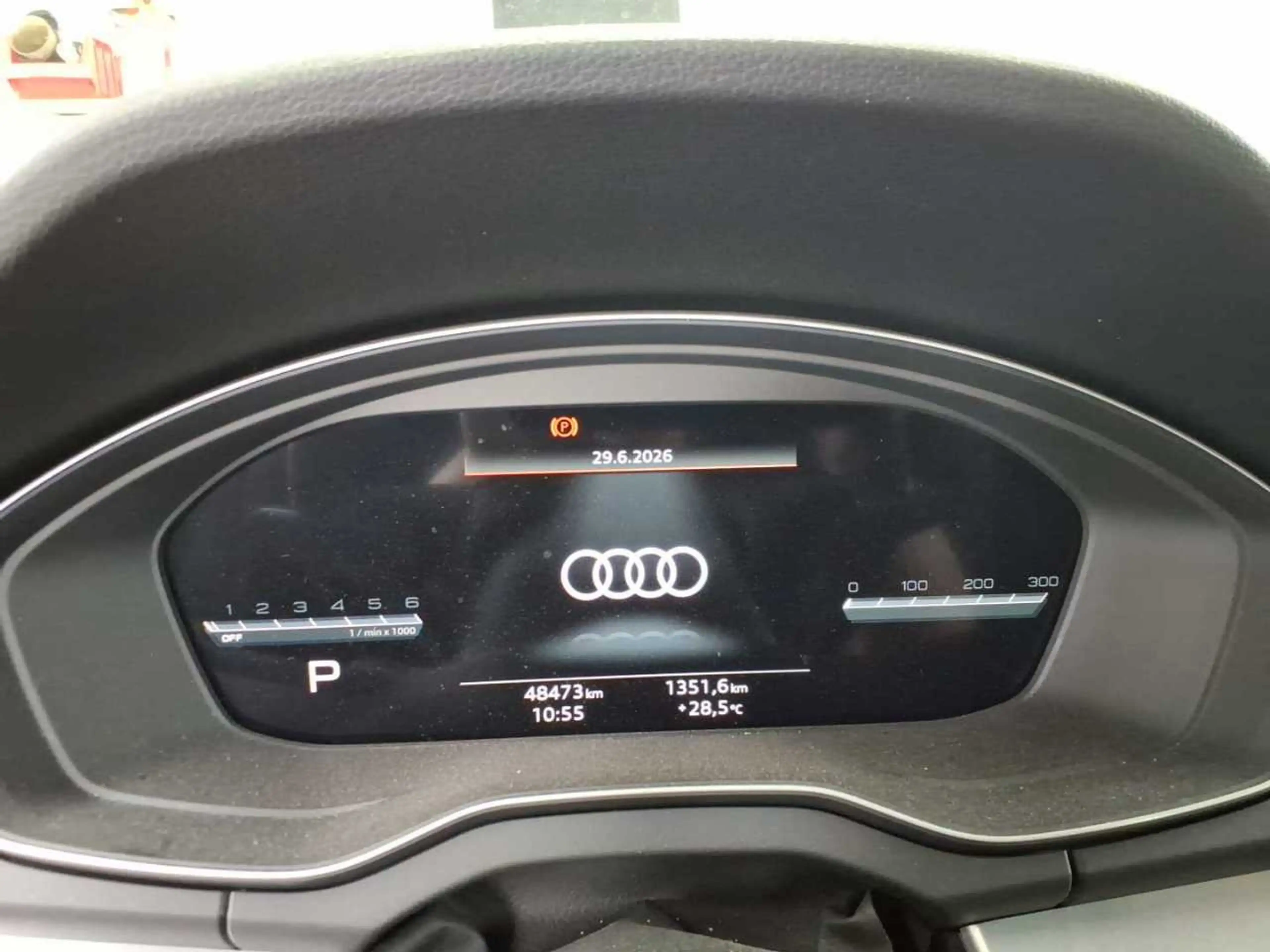 Audi SQ5 55 TDI quattro / Matrix, Pano, AHK — photo 4