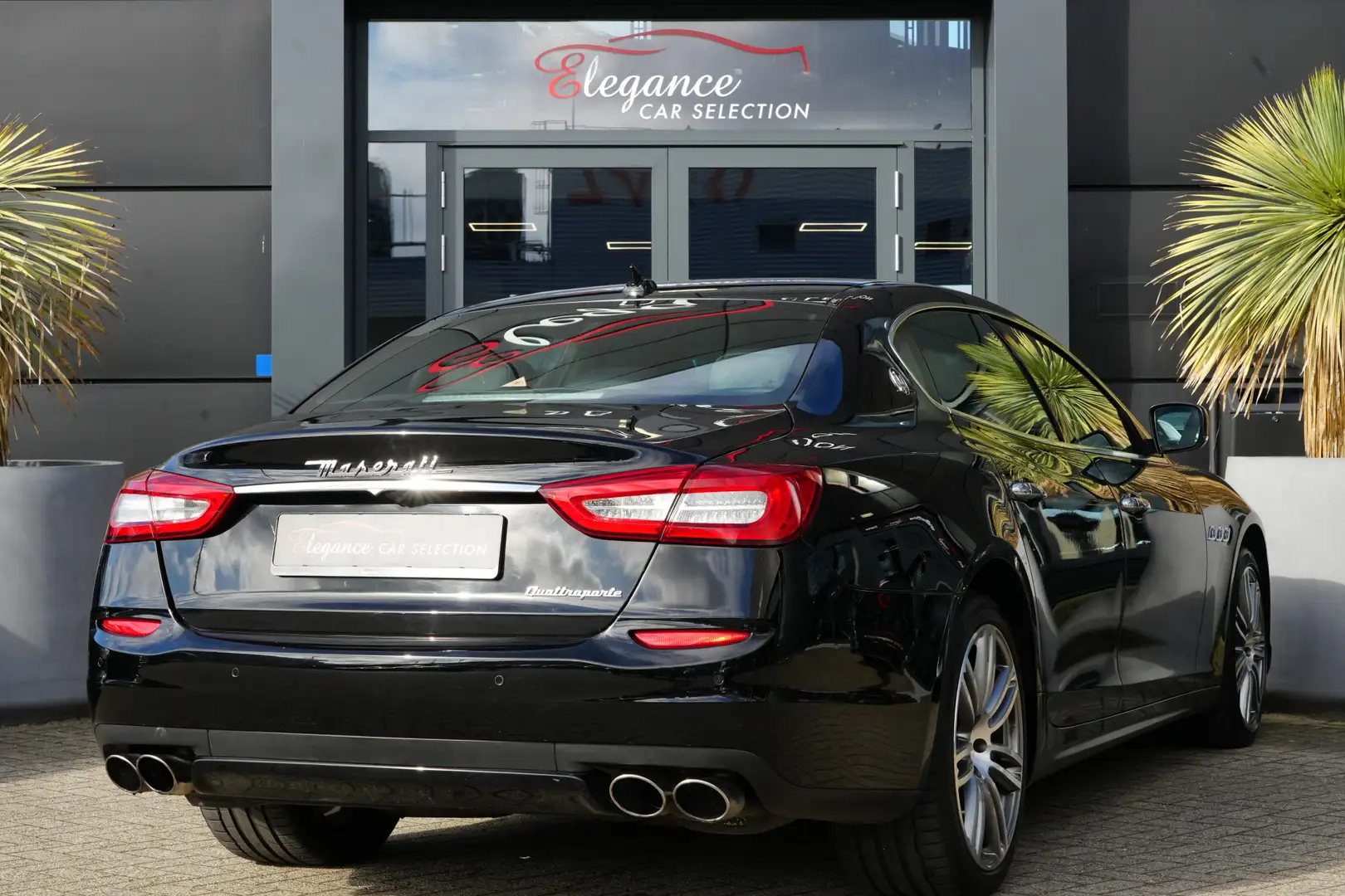 Maserati Quattroporte 3.0 S Q4 411pk Navigatie/Stoelverwarming/Camera Negru - 2