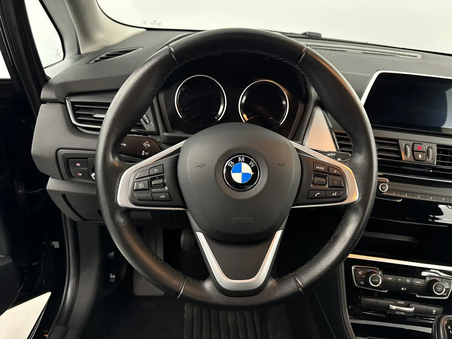 BMW 216 2-serie Active Tourer 216i Corporate Exe/Sportstoe Zwart - 2