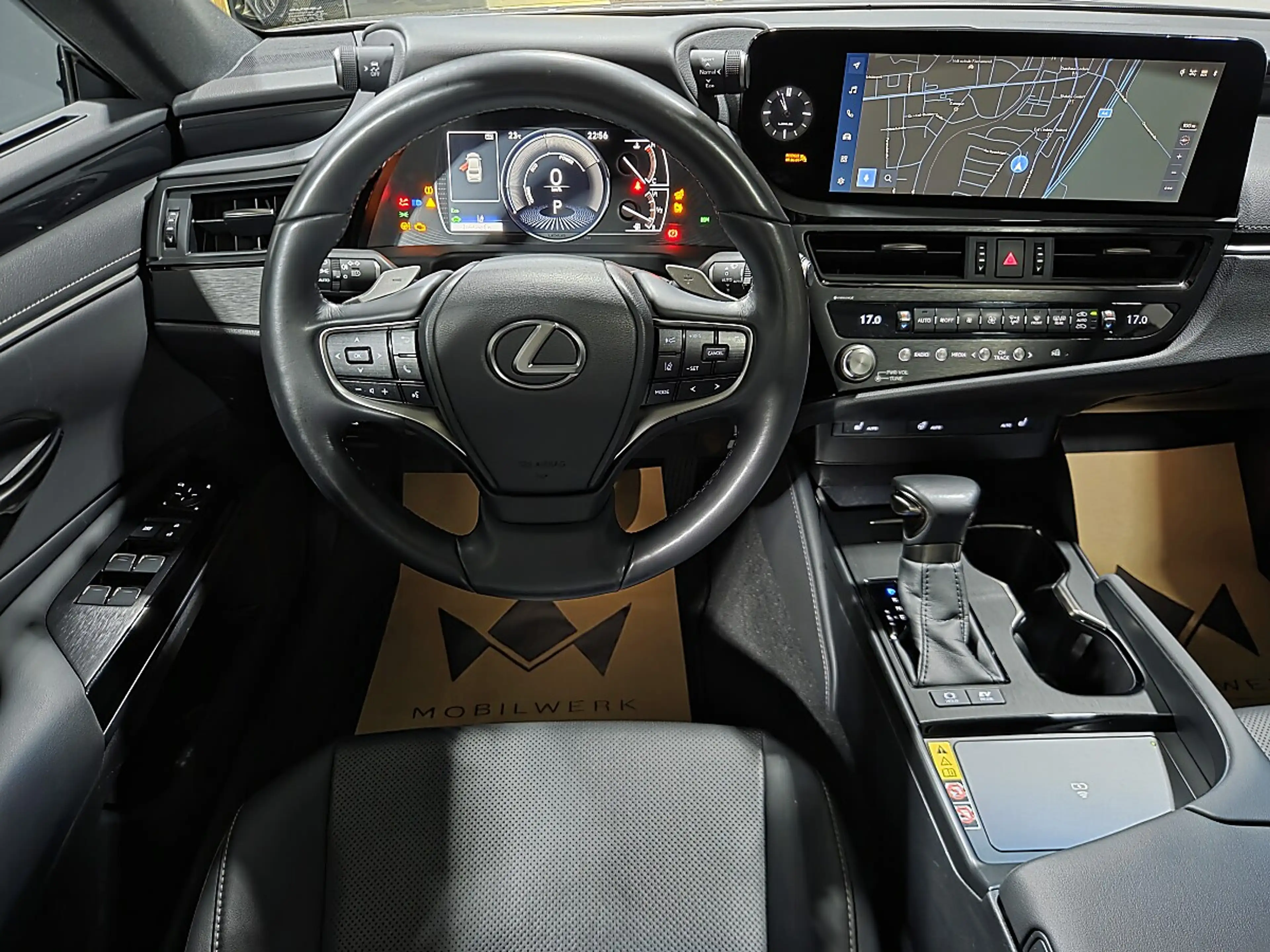 Lexus ES 300 h Business Line Aut. — photo 13