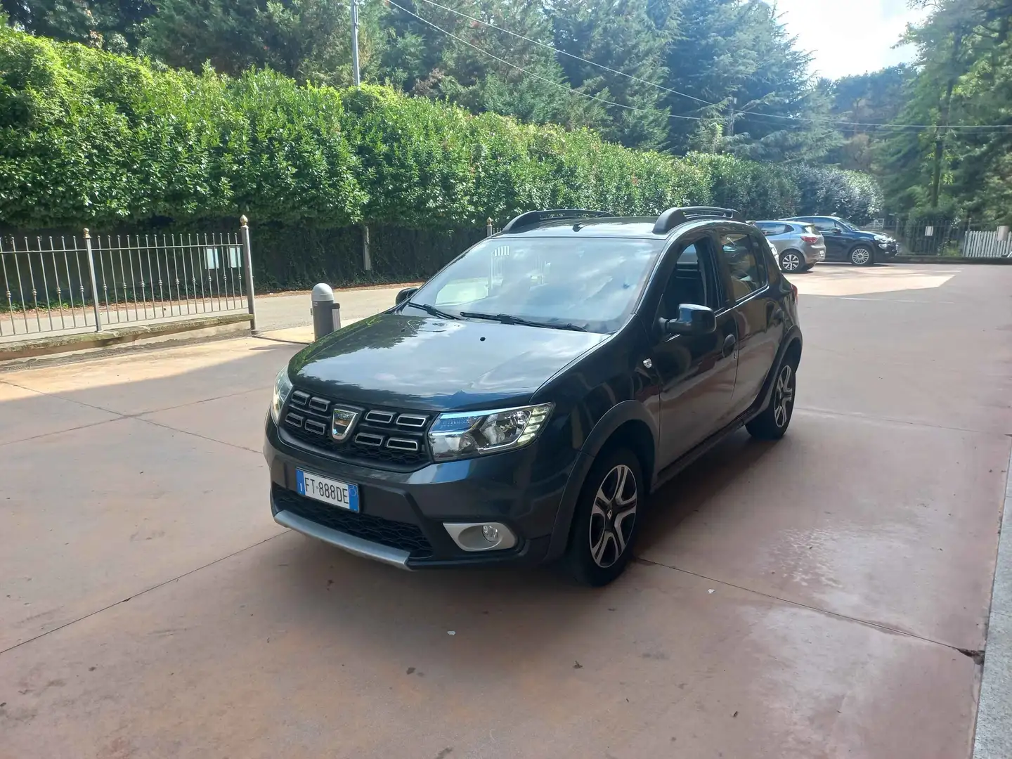 Dacia Sandero Sandero II 2017 Stepway 0.9 tce turbo Gpl s Gris - 1