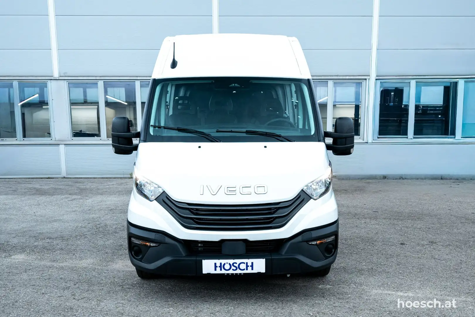 Iveco Daily DOKA 3520 H2 7-SITZE netto 32.075 € EXTRAS Weiß - 2