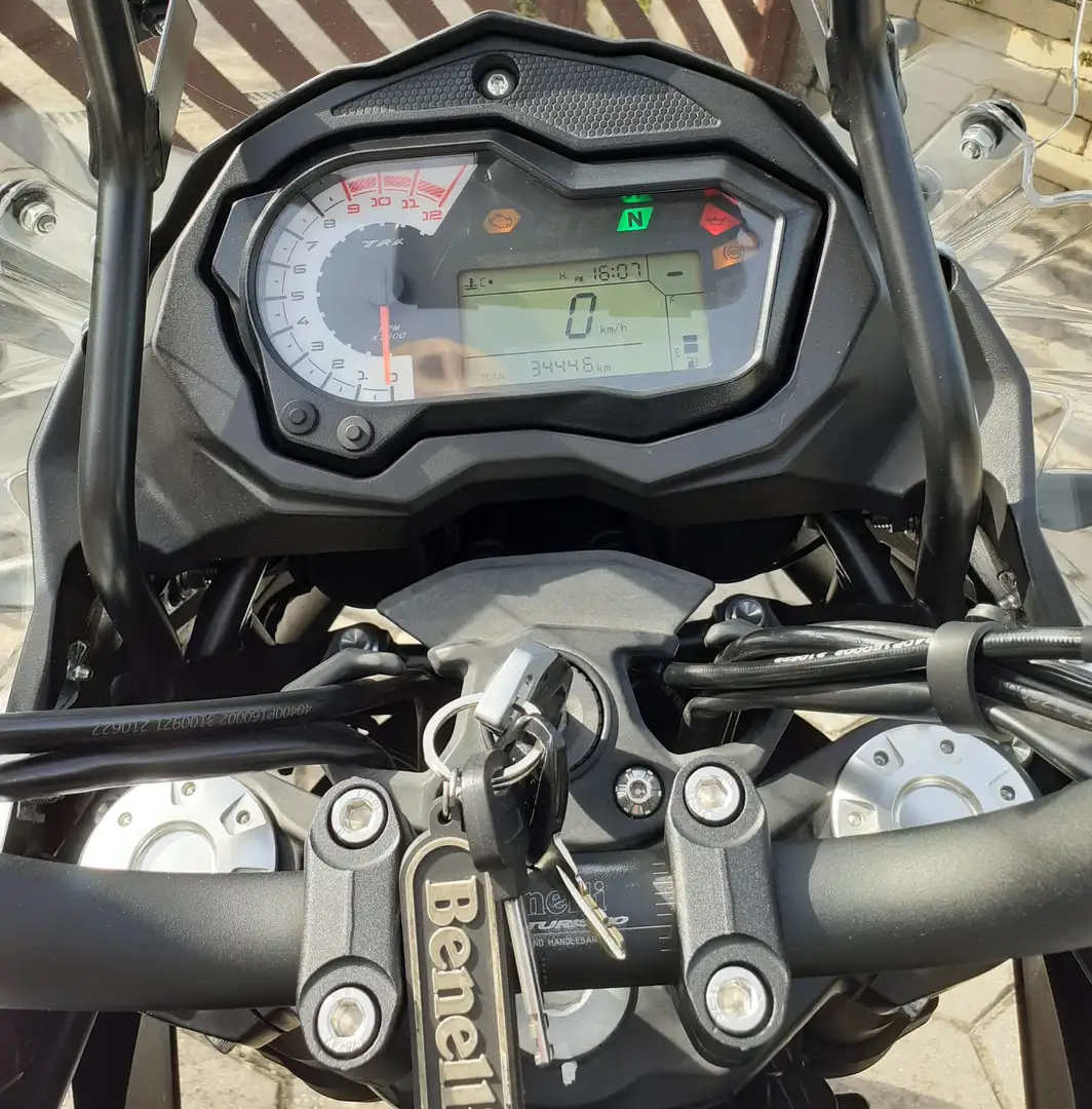 Benelli TRK 502 Biały - 1