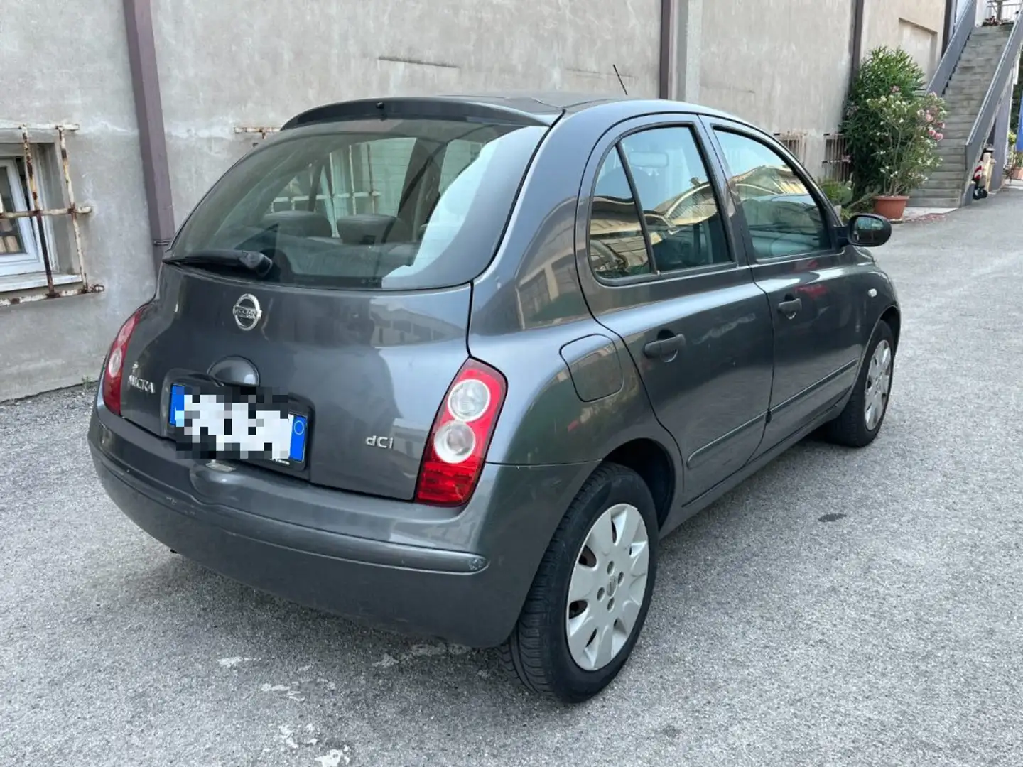 Nissan Micra 1.5d 86CV 5 porte Acenta Grigio - 2