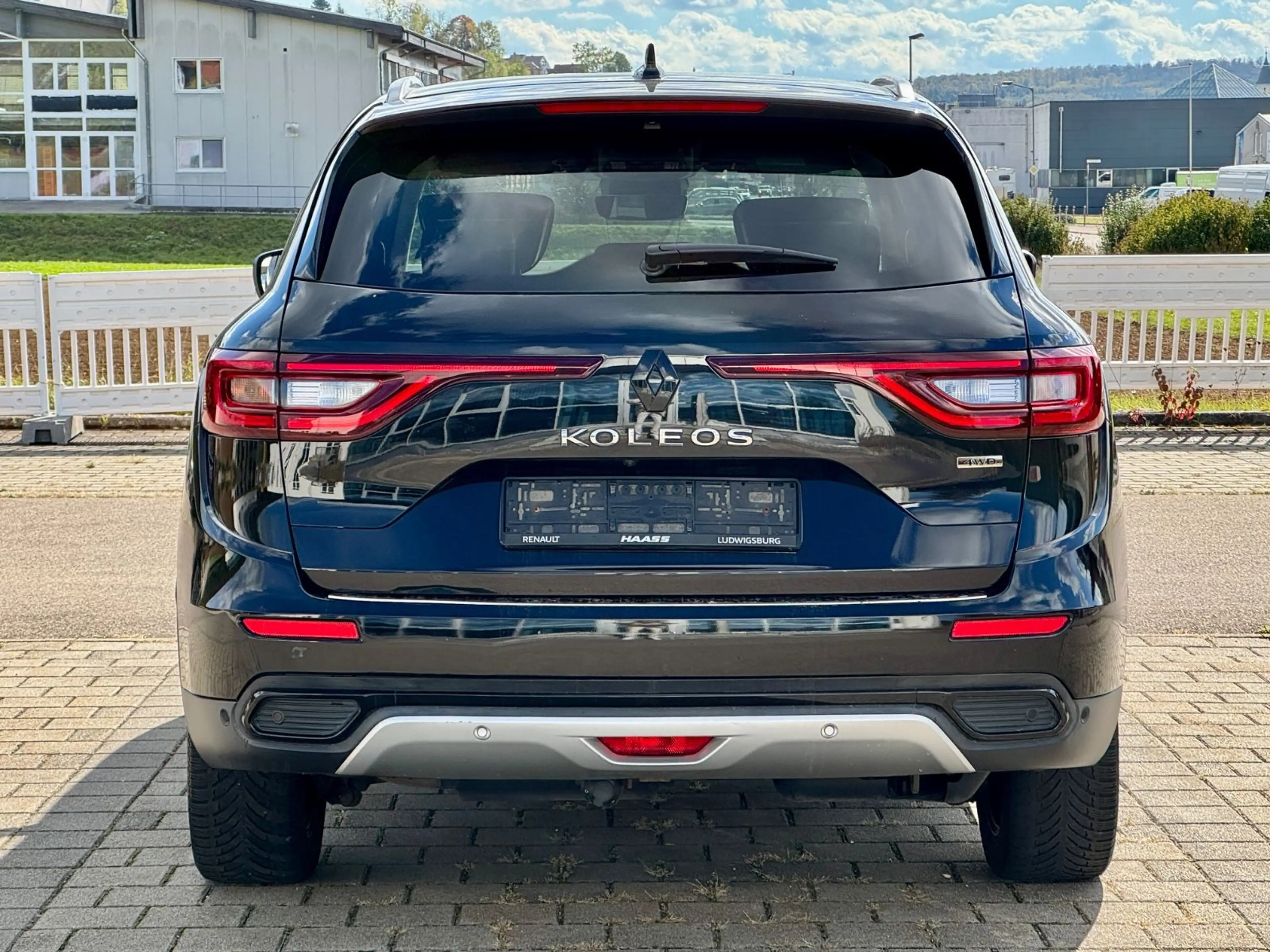 Renault Koleos Initiale Paris 4x4 X-tronic TÜV/AU 10.28 — photo 6
