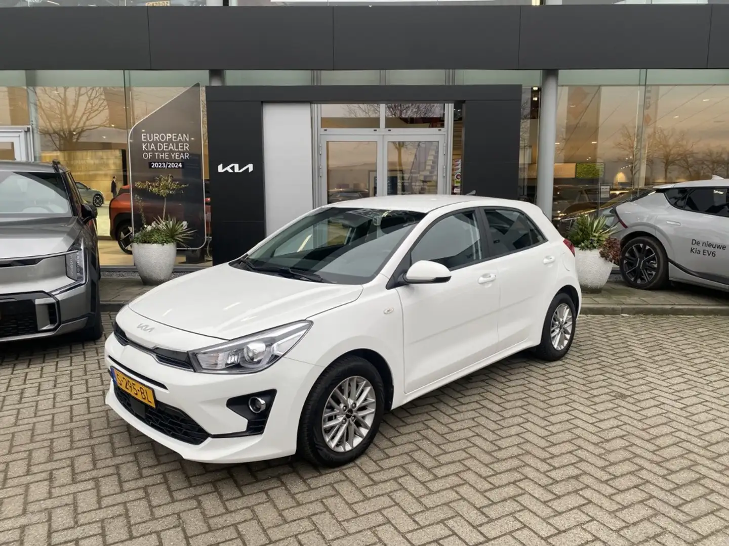 Kia Rio 1.0 T-GDi MHEV DynamicLine Wit - 1