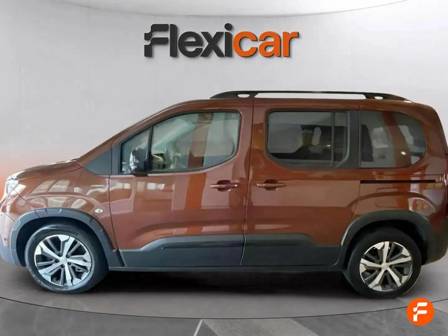 Peugeot Rifter GT Line Long PureTech 81kW Naranja - 2