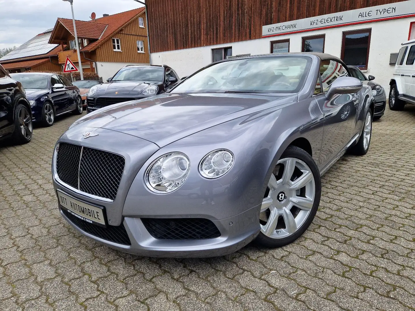 Bentley Continental GTC V8 "TRAUMZUSTAND"SERVICE NEU !!! Gris - 1