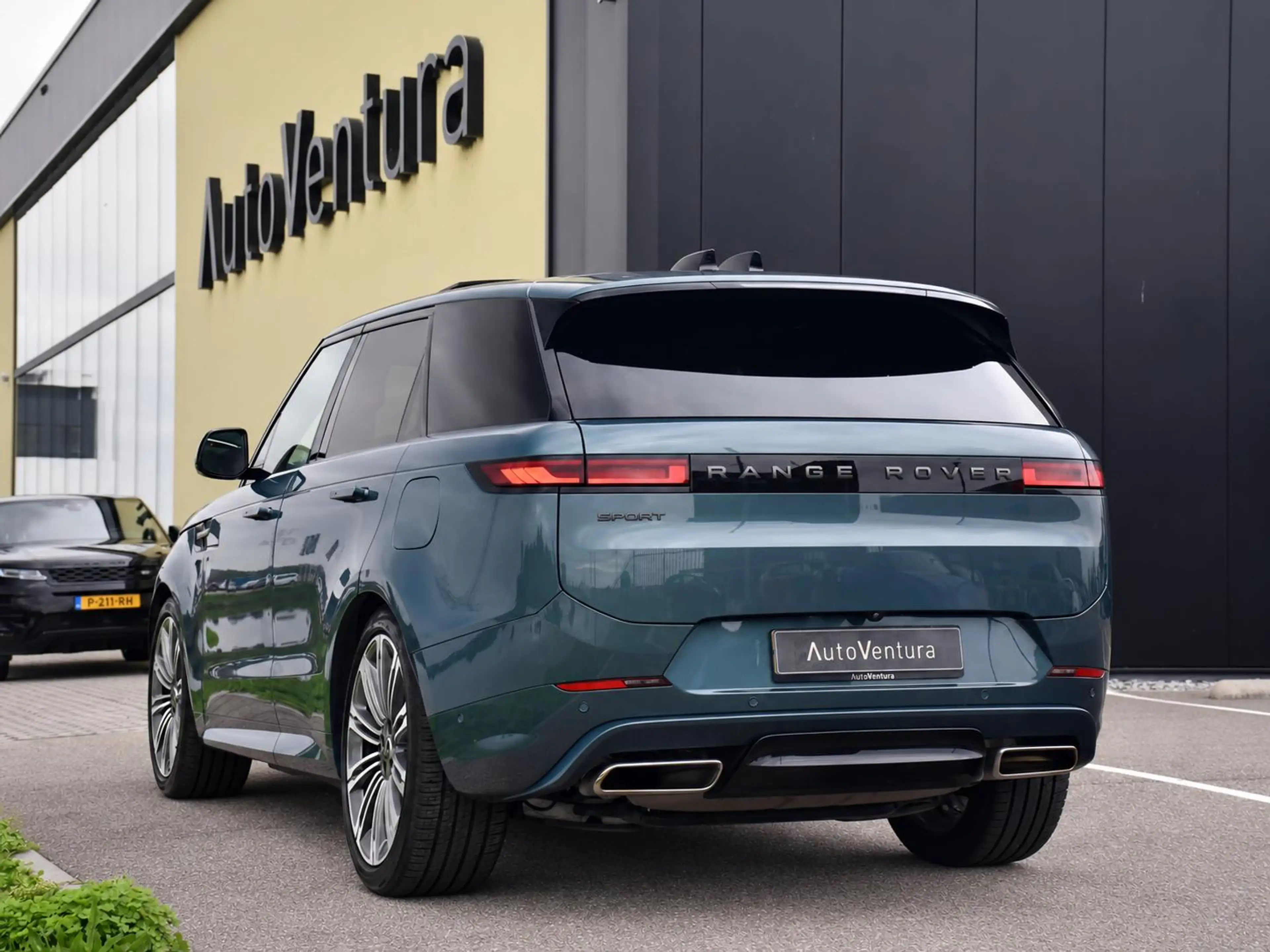 Land Rover Range Rover Sport 3.0 P460e Dynamic HSE PHEV l Trekhaak l Schuif- /k — photo 4