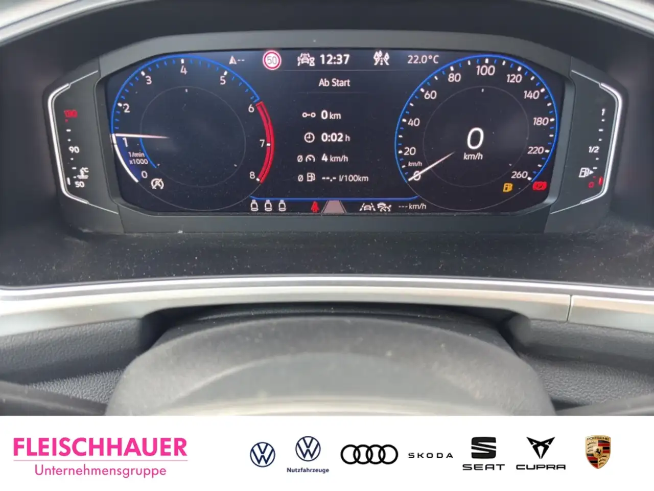 Volkswagen T-Roc Move 1.5 TSI LED+ACC+NAVI+RFK+SHZ+DAB+CARPLAY, миниатюра 12