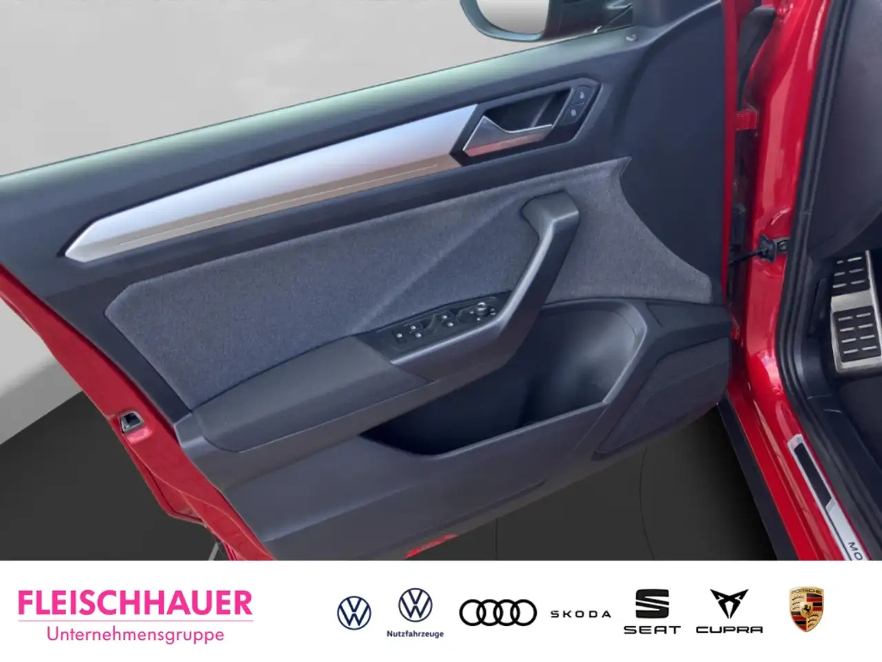 Volkswagen T-Roc Move 1.5 TSI LED+ACC+NAVI+RFK+SHZ+DAB+CARPLAY, миниатюра 8